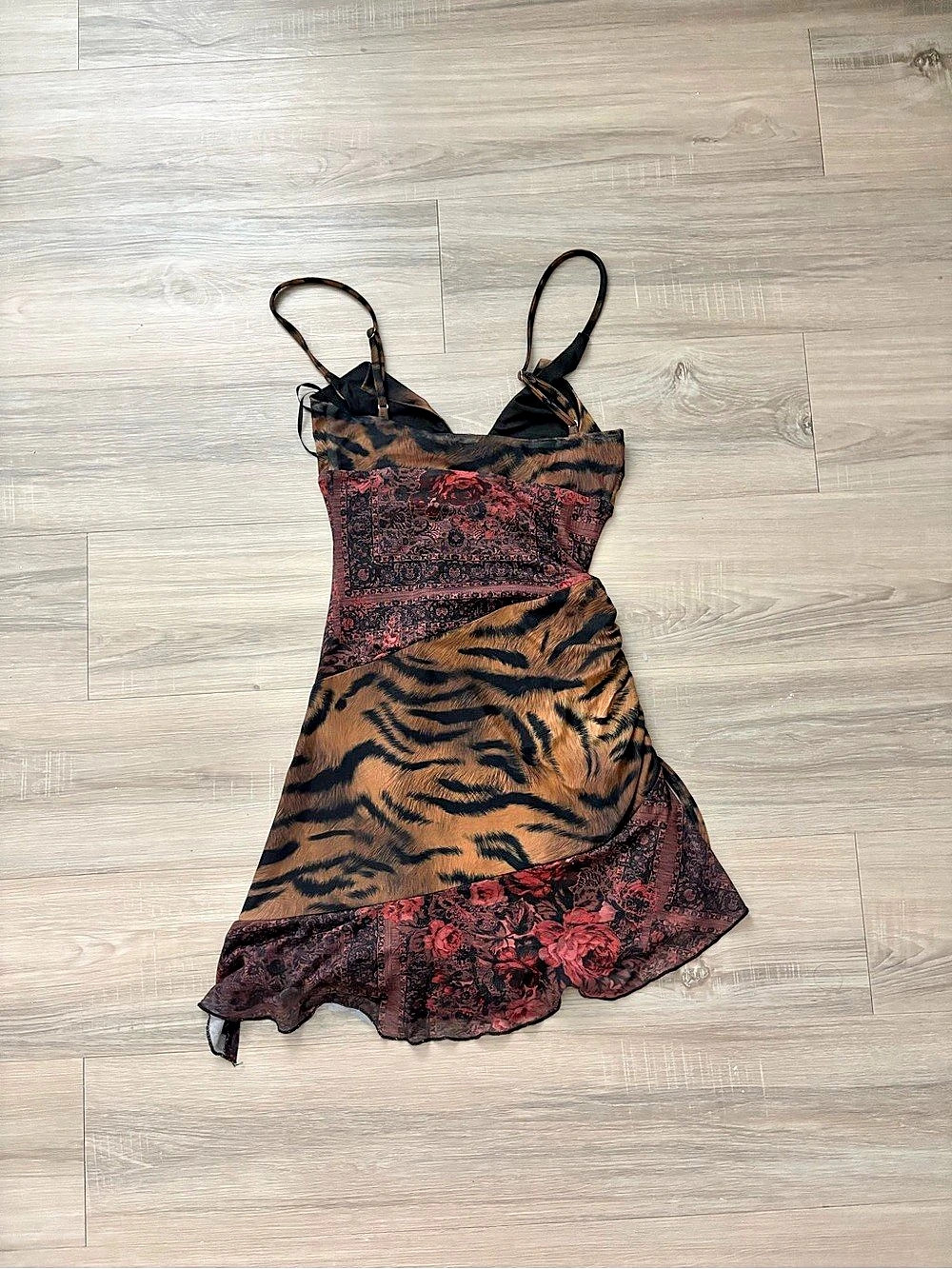 NWOT Princess Polly Syrefena Halter Mini Dress Animal Multi US 4 - Picture 3 of 8